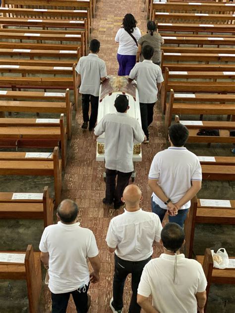 traditional funerals meopham|14 Filipino Funeral Superstitions & Beliefs To Show Respect.
